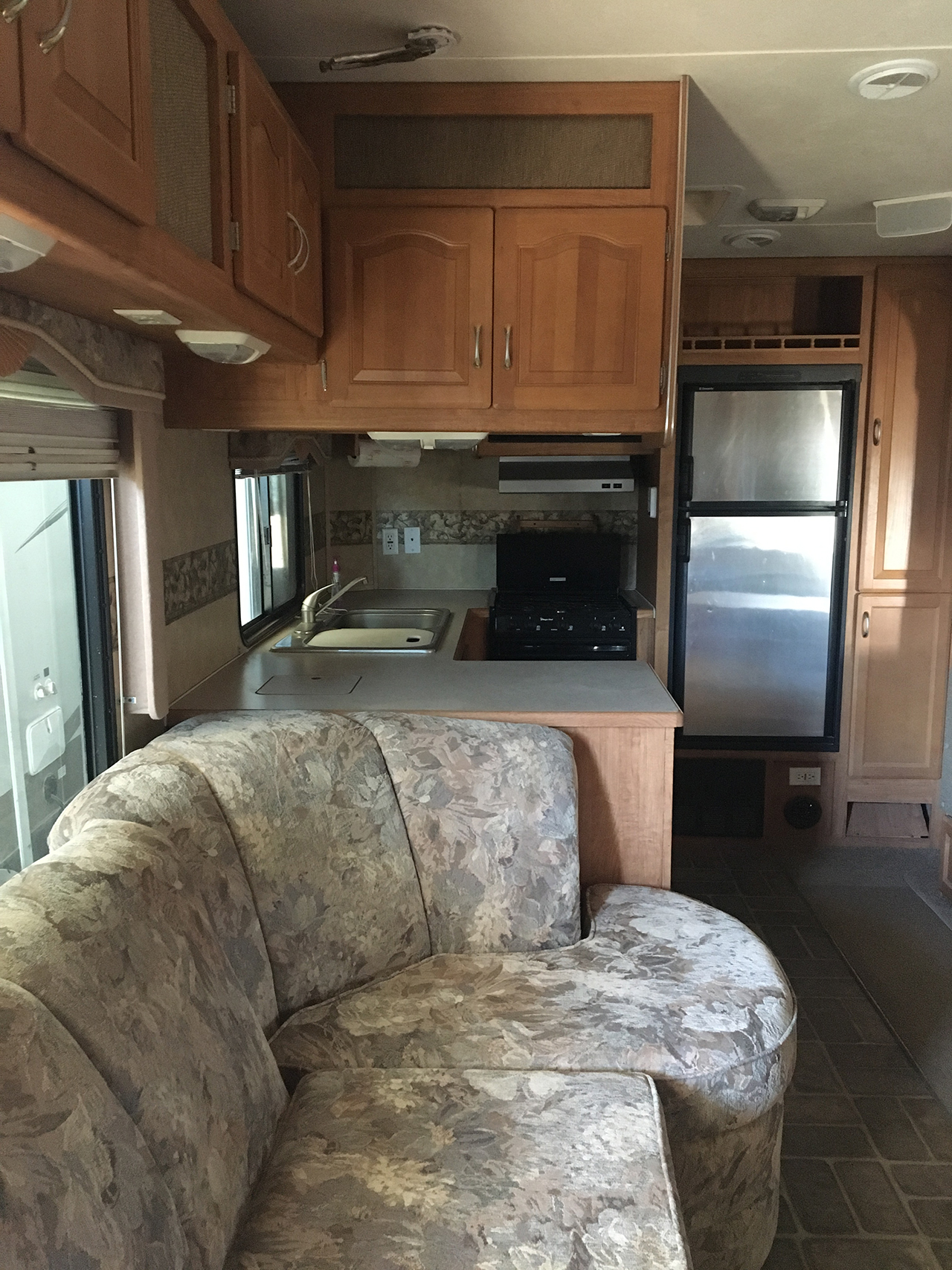 Scandinavian-inspired RV interior from @kateandkeegan