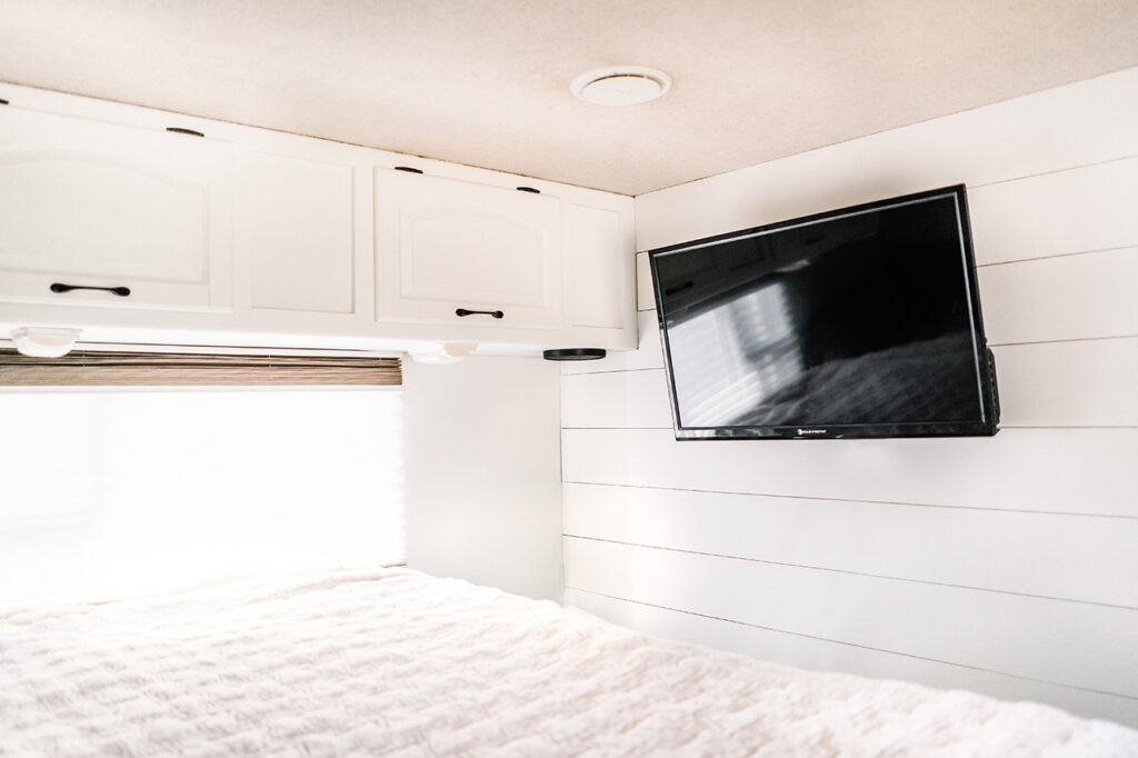 RV bedroom renovation