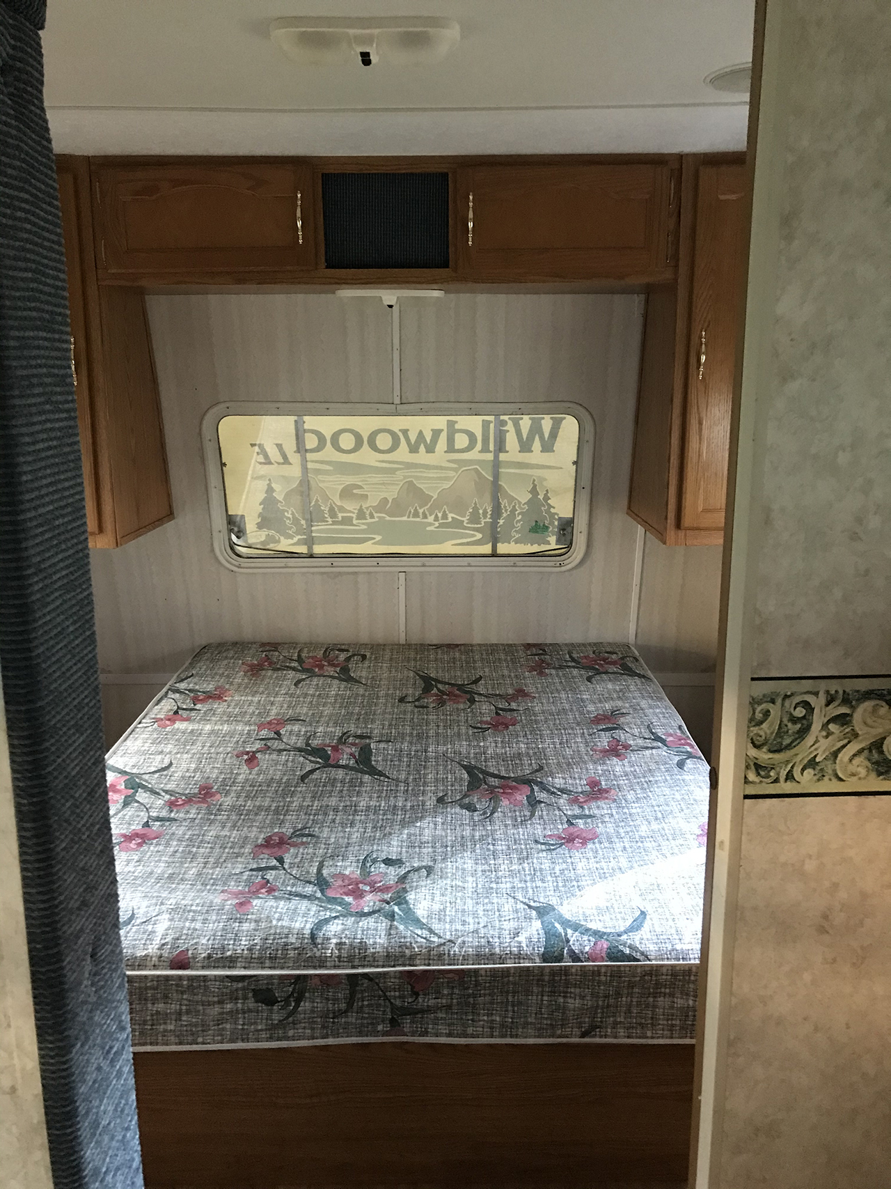 Wildwood Travel Trailer Renovation by @homeonwoodlark