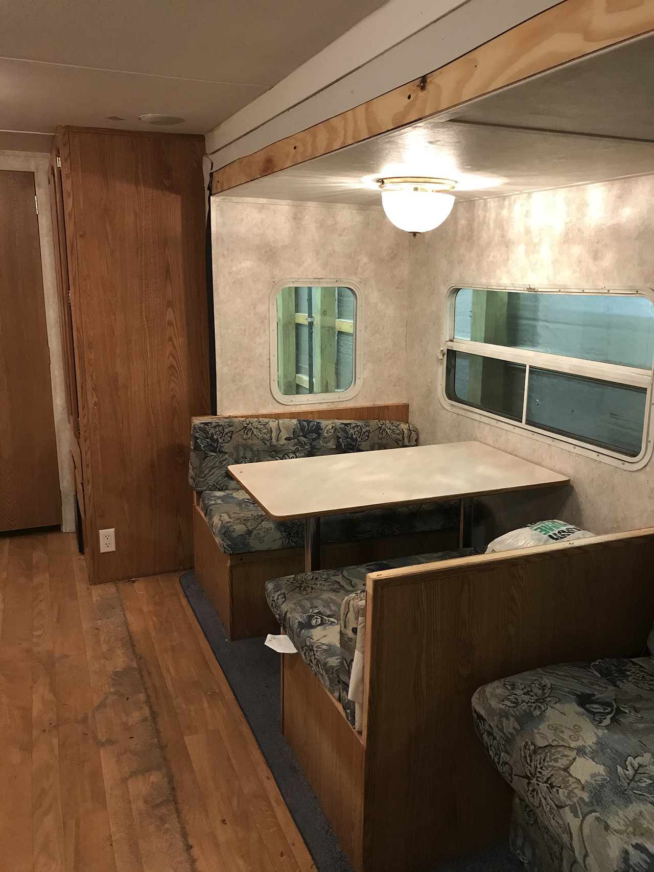 Wildwood Travel Trailer Renovation by @homeonwoodlark