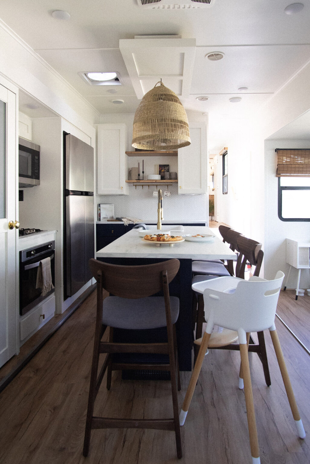 Locate RV Renovators, RV flippers, or RV design consultants