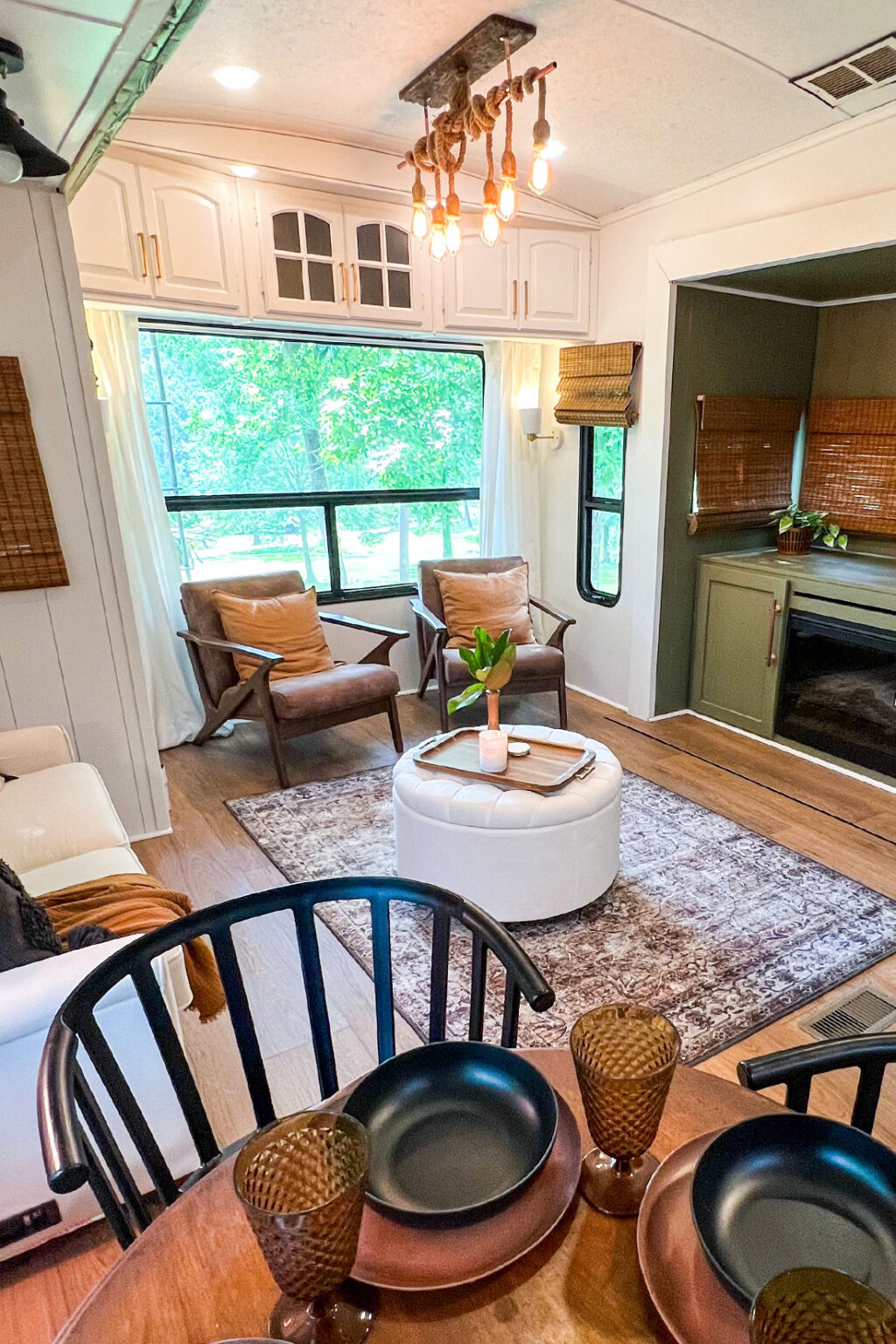 Curated visual reference: Fresh Look at Modern Country Montana Renovation By Dwyerandco